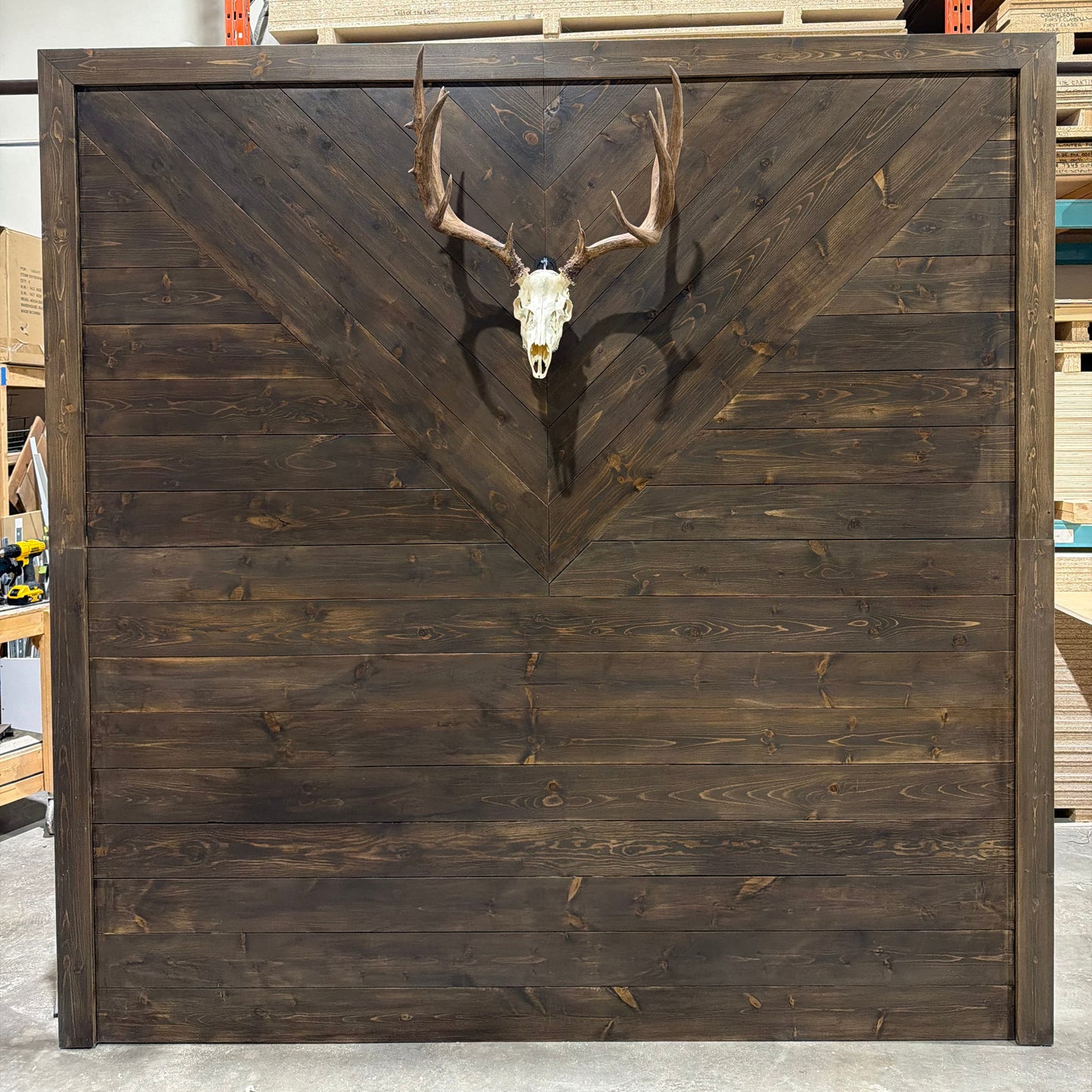 Head table wall